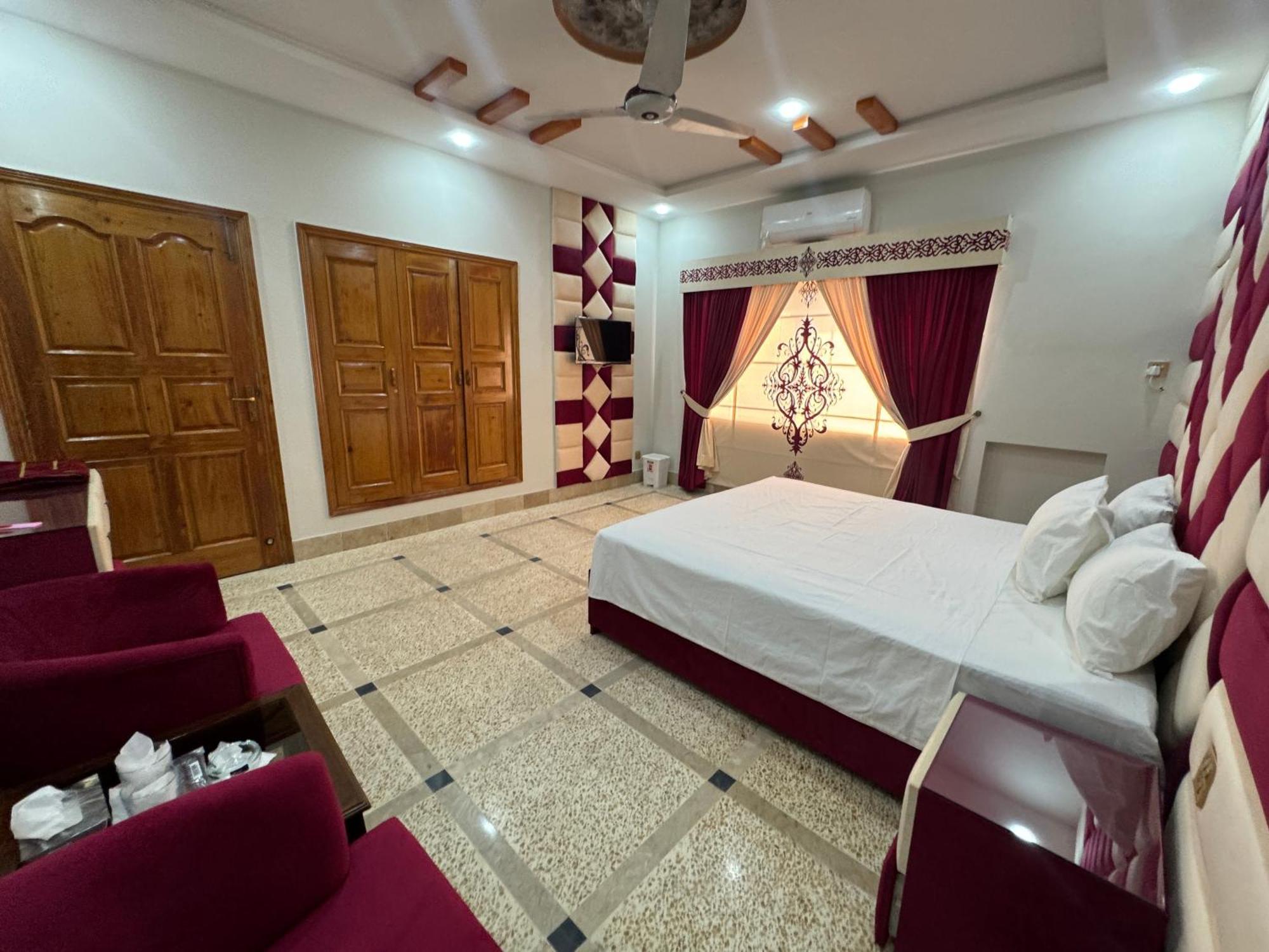 Royal Executive Inn Guest House Islamabad Buitenkant foto