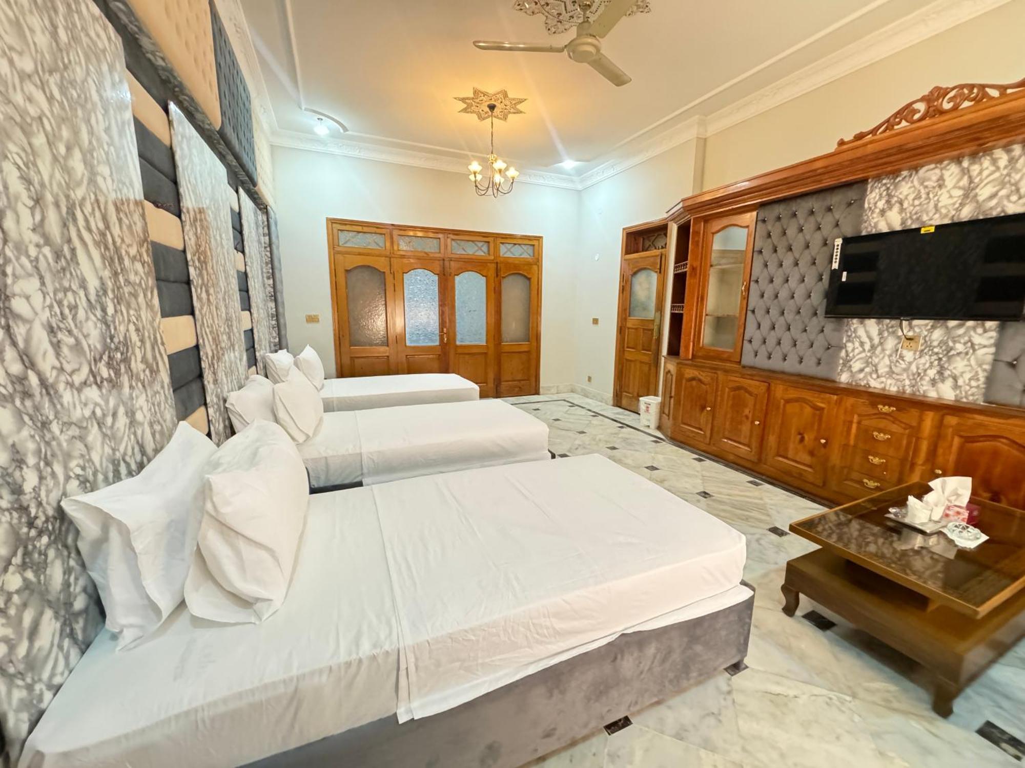 Royal Executive Inn Guest House Islamabad Buitenkant foto