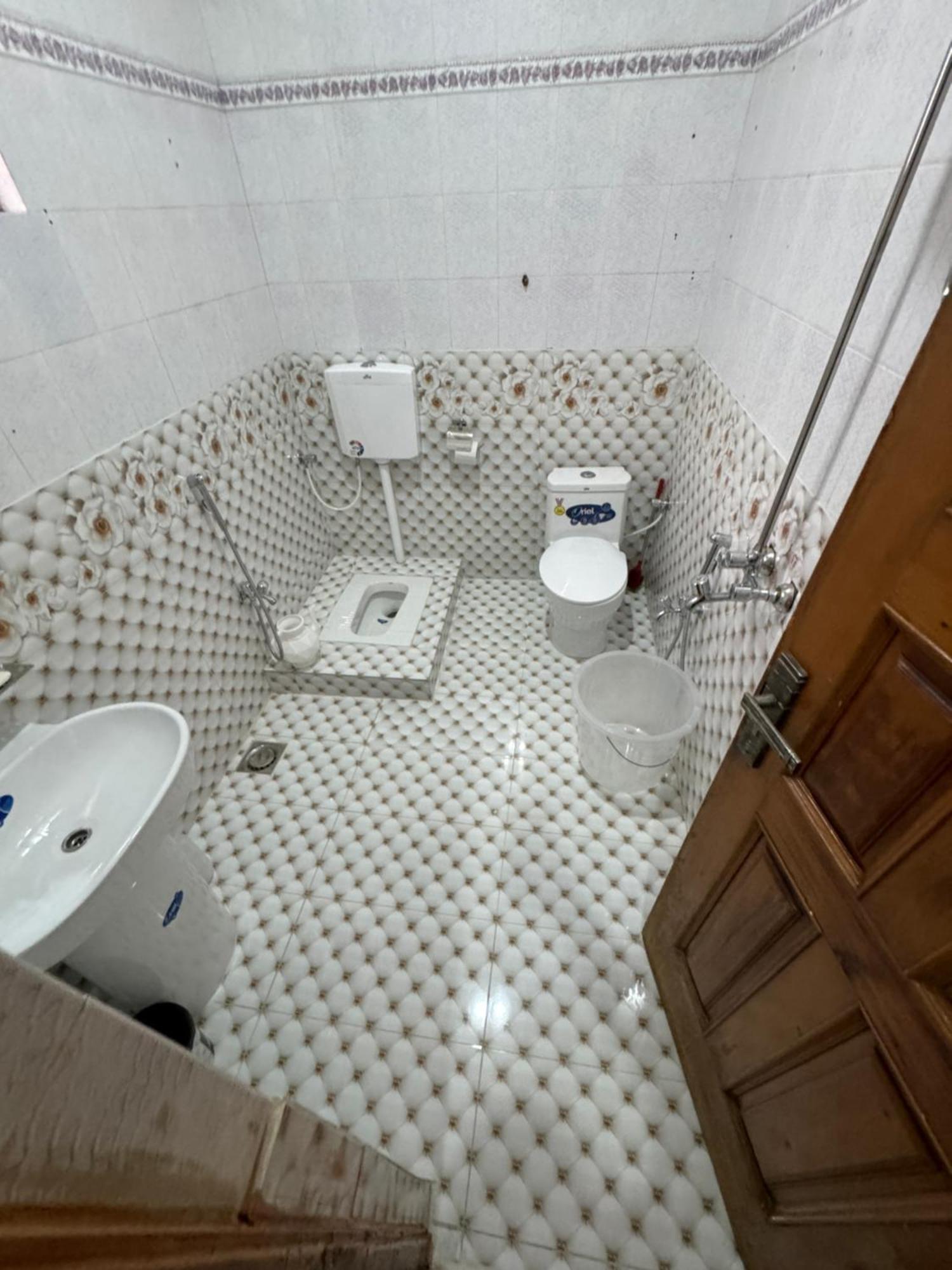 Royal Executive Inn Guest House Islamabad Buitenkant foto